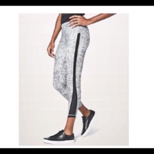 Wunder Under 7/8th high waist Lux size4